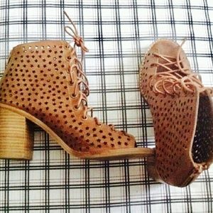 Jeffrey Campbell Cors